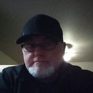 Meet your Posher, Dustin